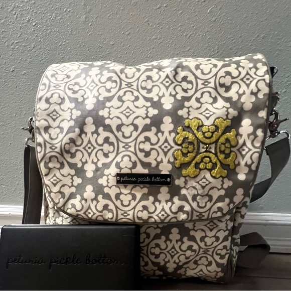 Petunia Pickle Bottom BOXY BACKPACK BREAKFAST IN BERKSHIRE Diaper Bag - Picture 1 of 16